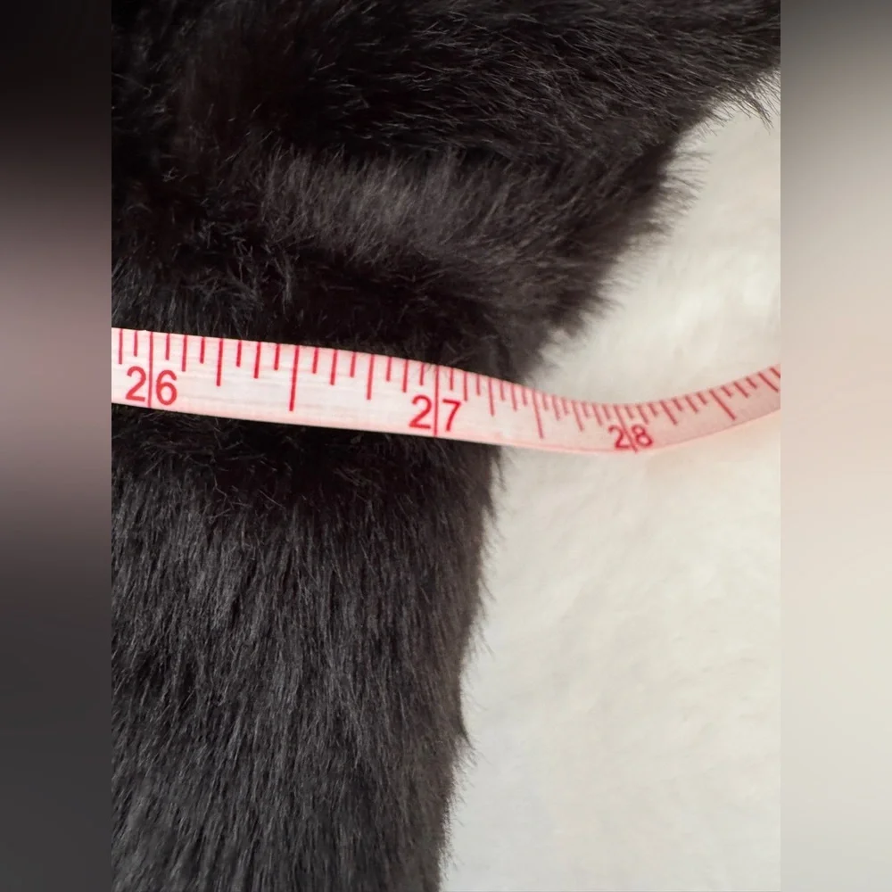 Universal Thread Women's Black Faux Fur Jacket, Size XXL - NWT - Picture 12 of 13